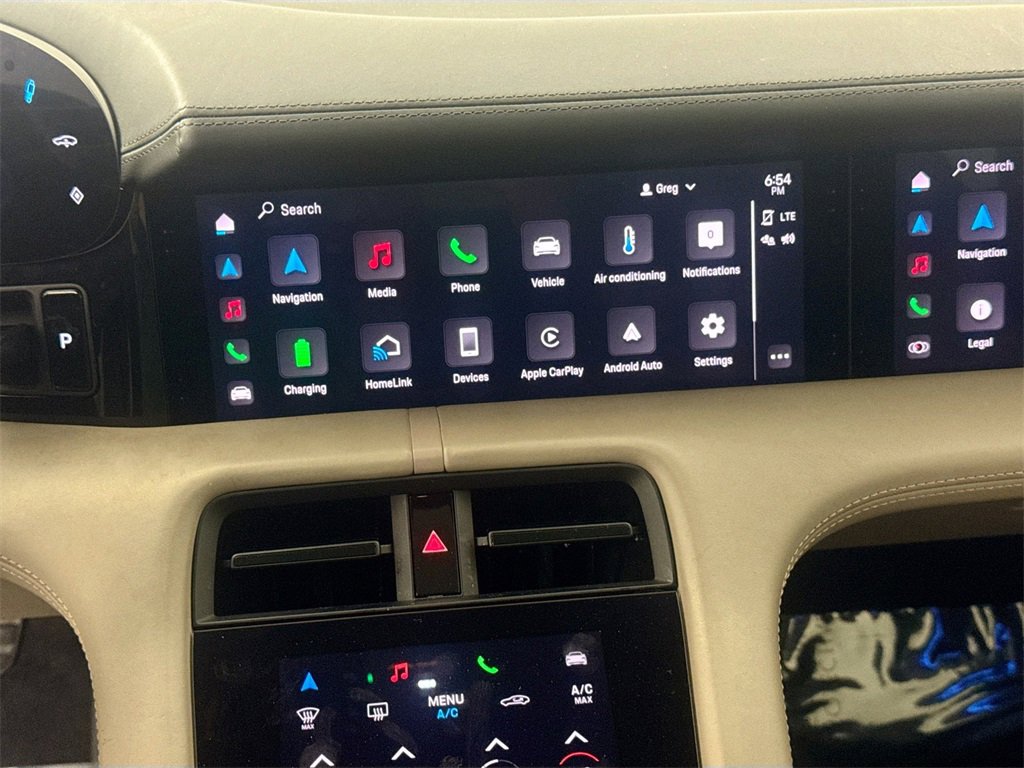 Used 2020 Porsche Taycan 4S image 15