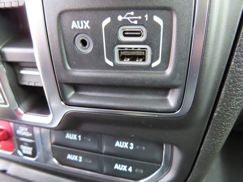 New 2026 Jeep Wrangler Unlimited Rubicon AWD/4WD image 13