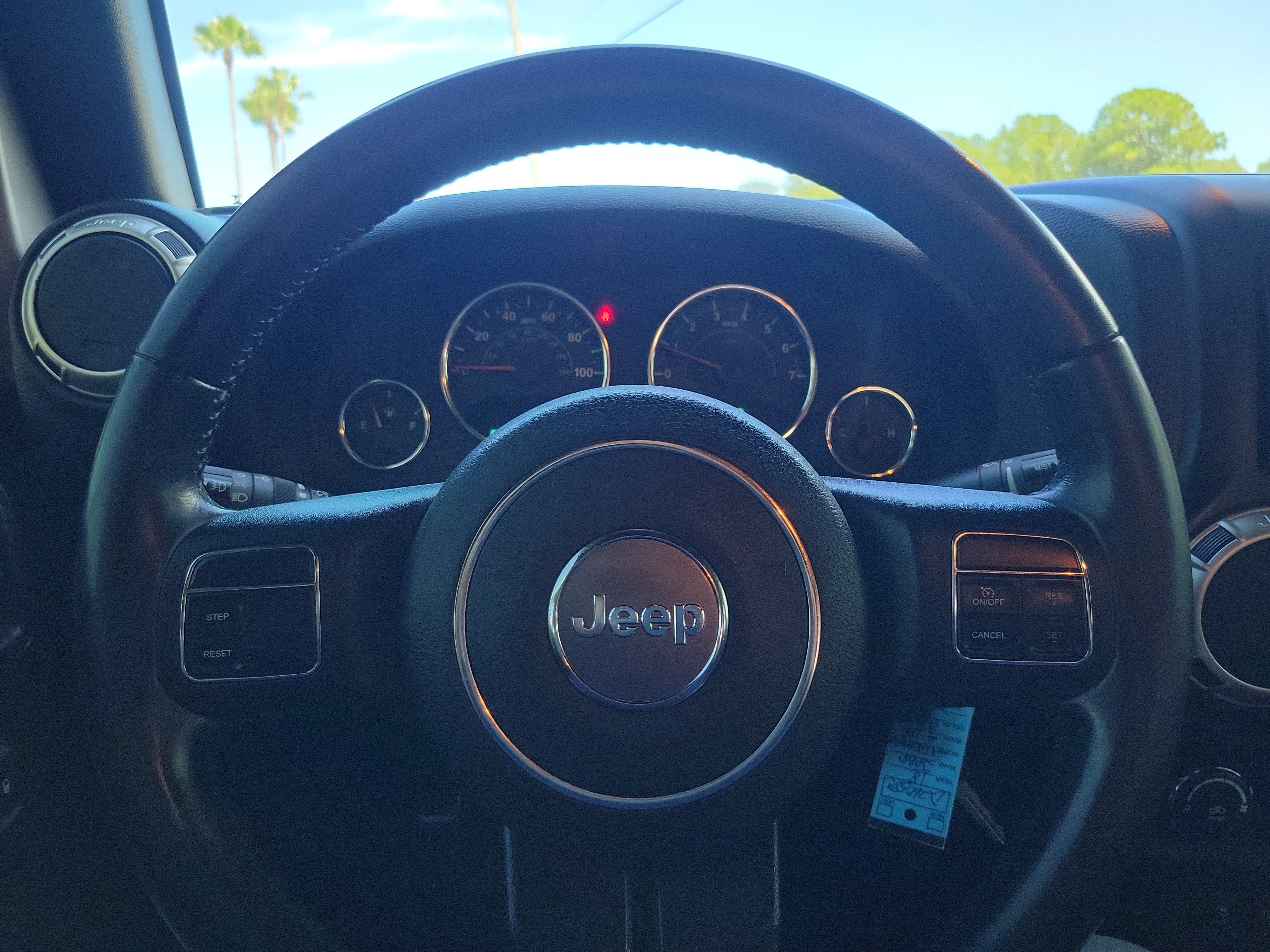 Used 2018 Jeep Wrangler Unlimited Sahara AWD/4WD image 13