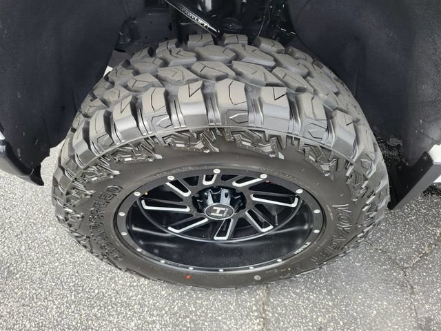 Used 2021 Chevrolet Silverado 1500 Custom Trail Boss AWD/4WD image 29