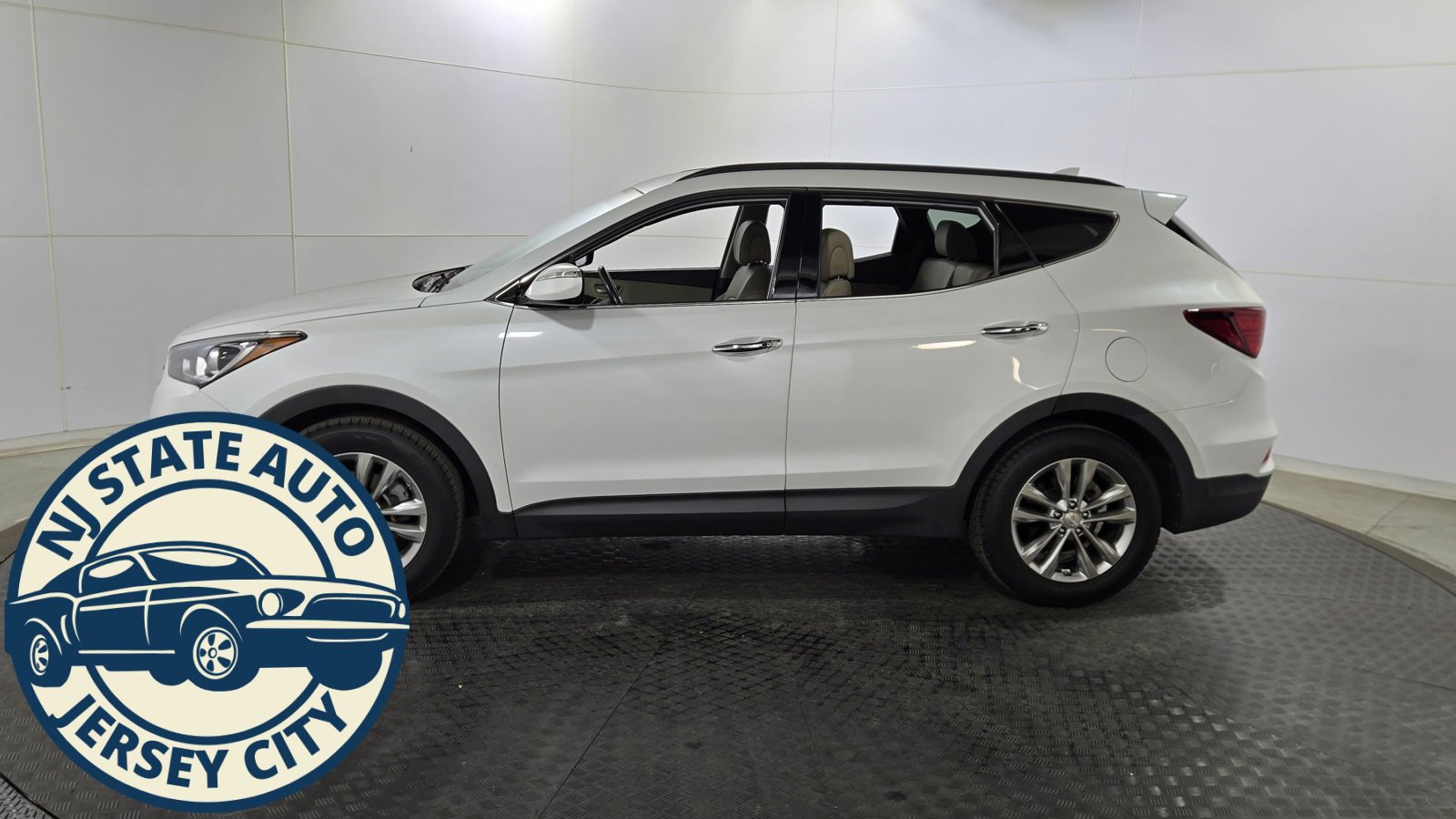 Used 2017 Hyundai Santa Fe Sport 2.0T image 4
