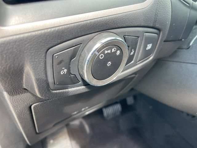 Used 2023 Ford Edge SEL AWD/4WD image 16