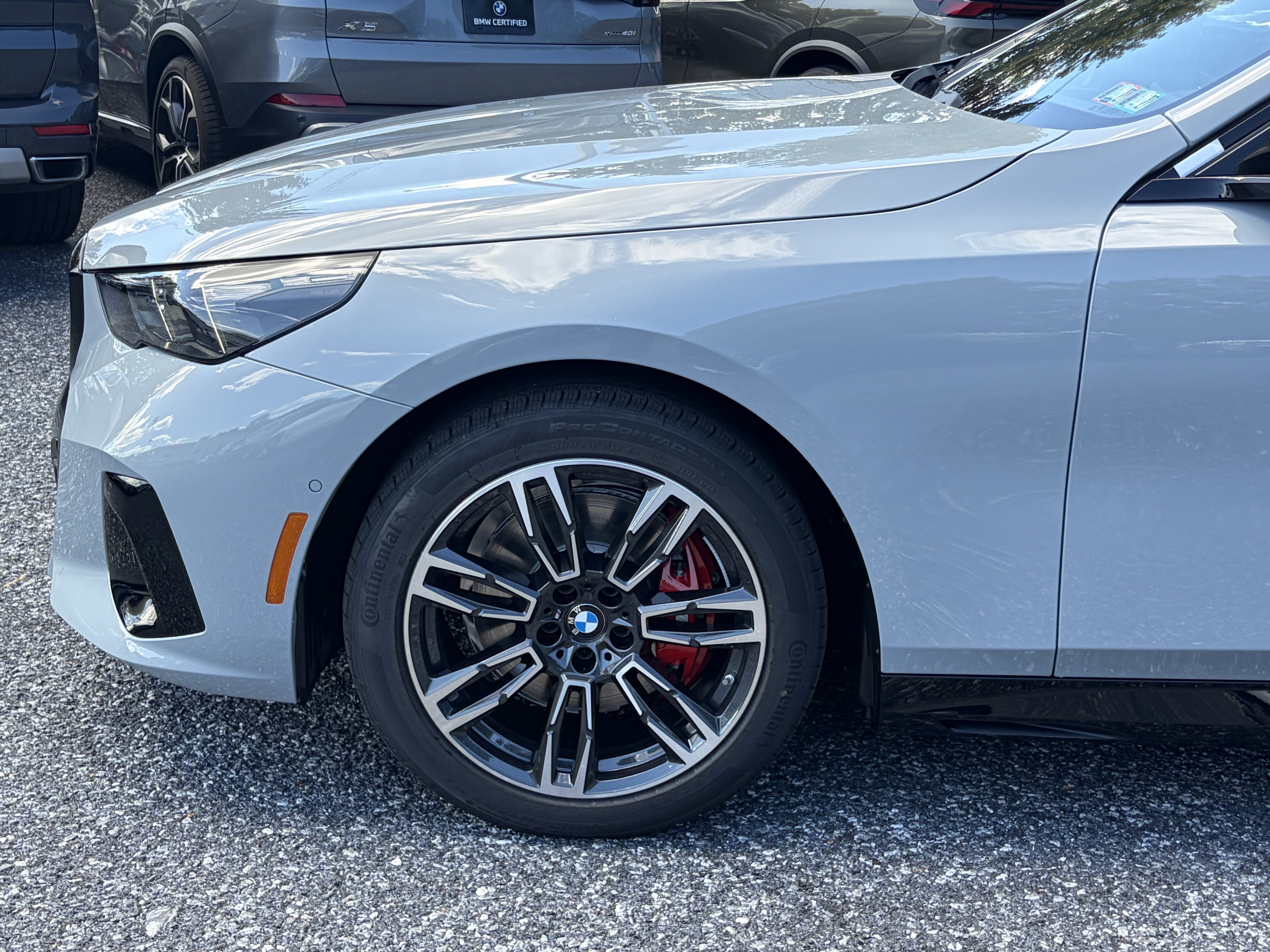 New 2027 BMW 530i xDrive w/ M Sport Package AWD/4WD image 4
