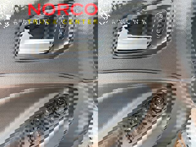 Used 2017 Ford Escape SE image 15