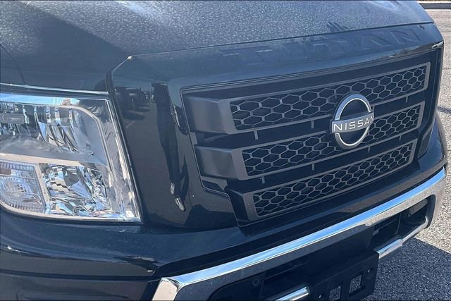 Used 2024 Nissan Titan SV w/ SV Convenience Package image 28