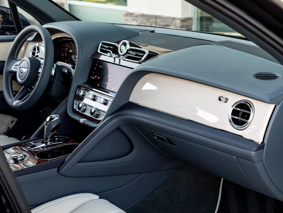 New 2027 Bentley Bentayga AWD/4WD image 45