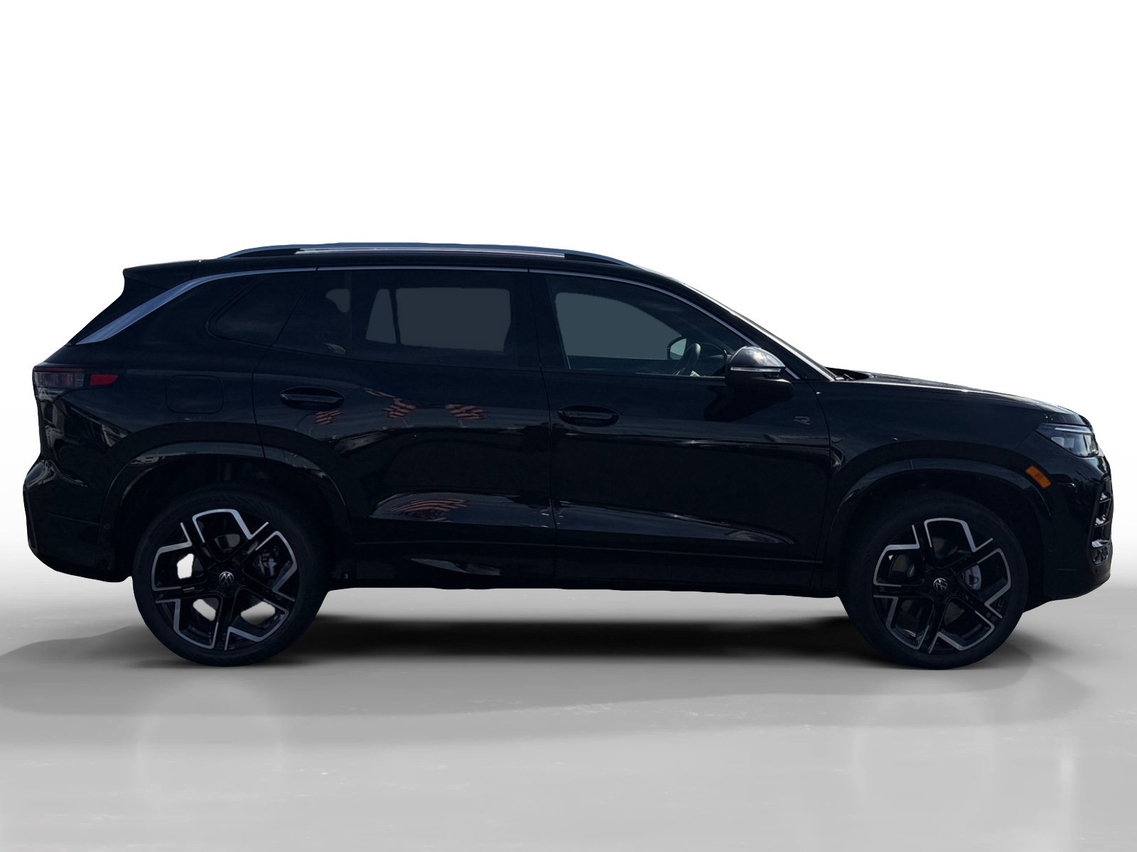 New 2026 Volkswagen Tiguan SEL R-Line AWD/4WD image 6
