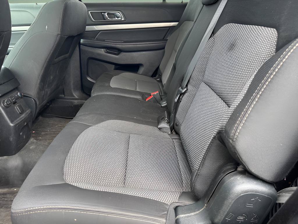 Used 2019 Ford Explorer XLT AWD/4WD image 15