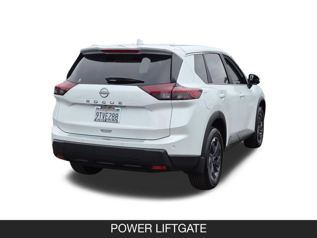 Certified 2026 Nissan Rogue SV FWD image 9
