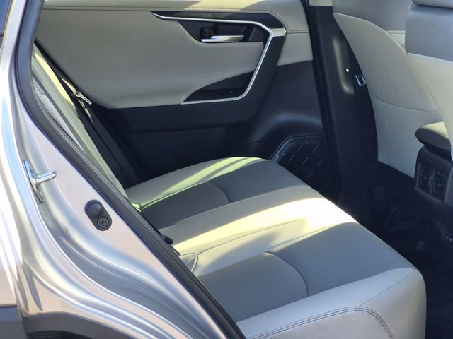 Used 2023 Toyota RAV4 Limited image 20