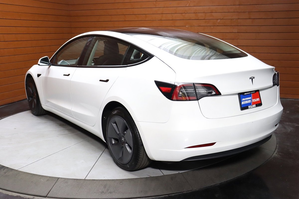 Used 2023 Tesla Model 3 Standard Range RWD image 7