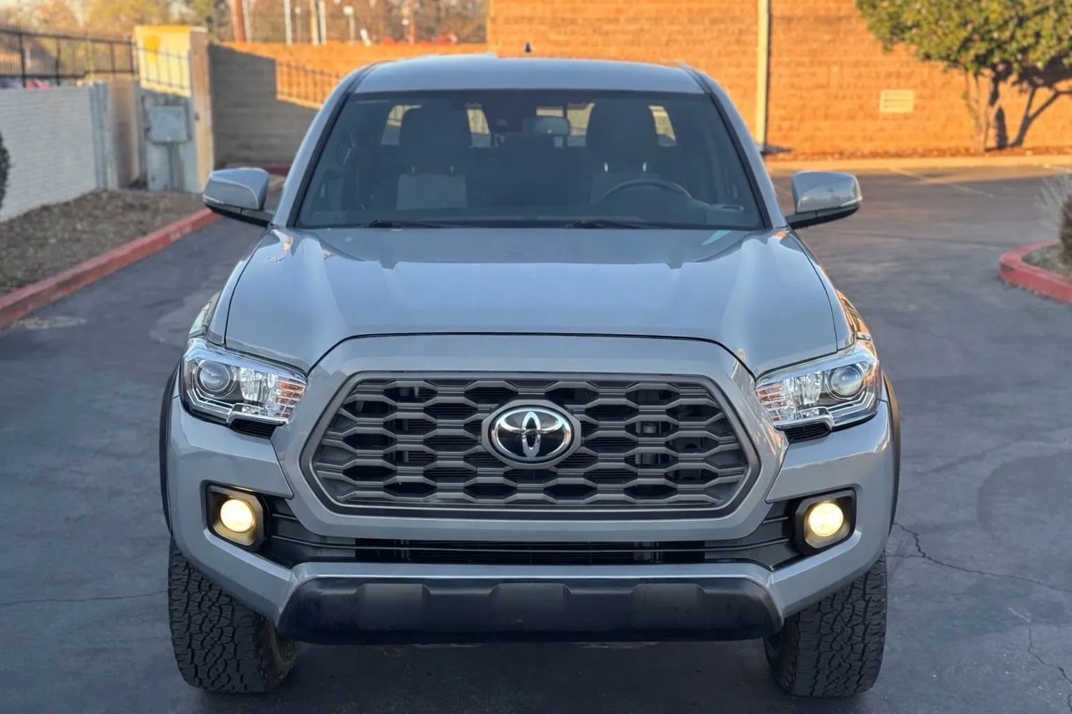 Used 2020 Toyota Tacoma TRD Off-Road image 9