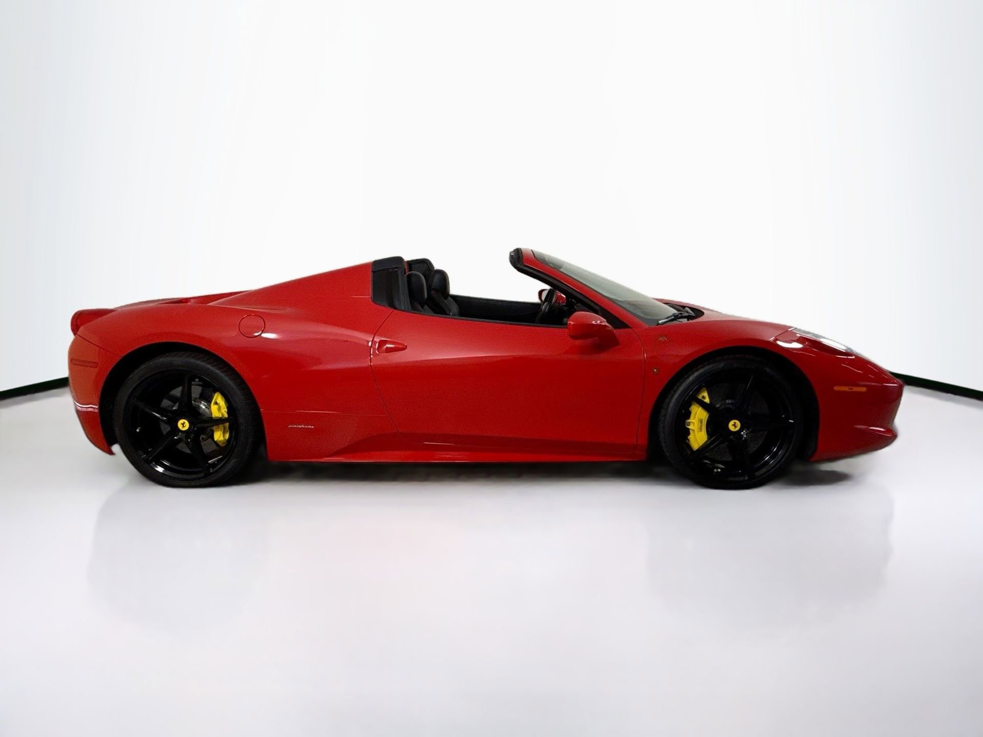 Certified 2015 Ferrari 458 Spider RWD image 8