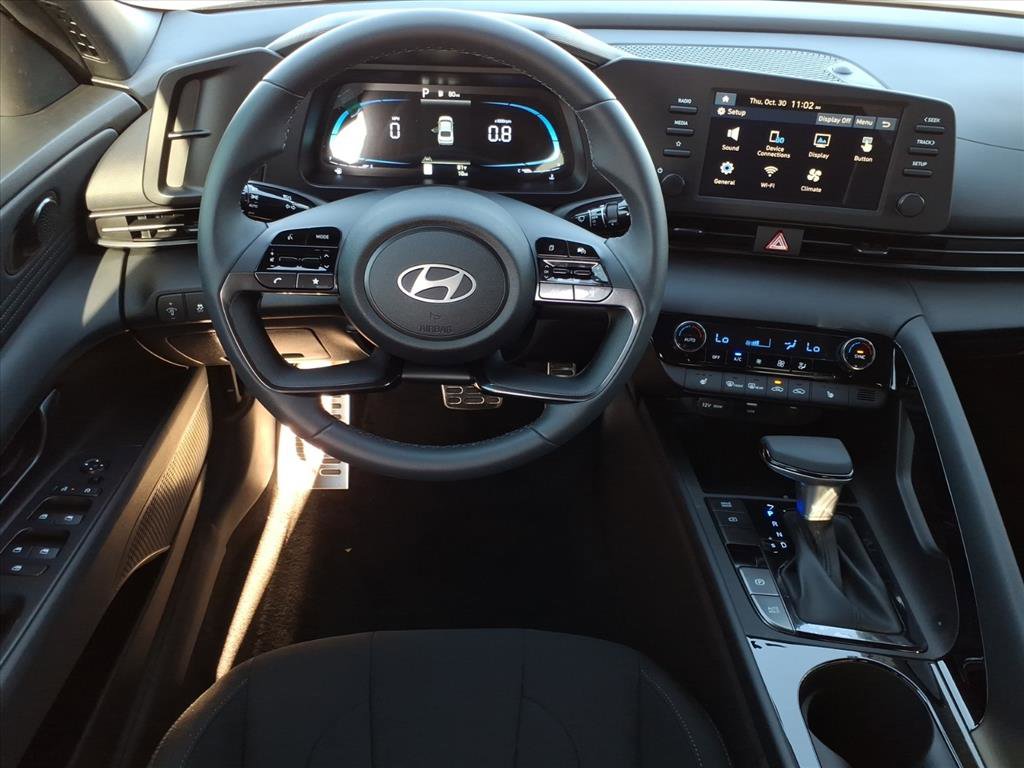 New 2026 Hyundai Elantra SEL Sport Premium image 9