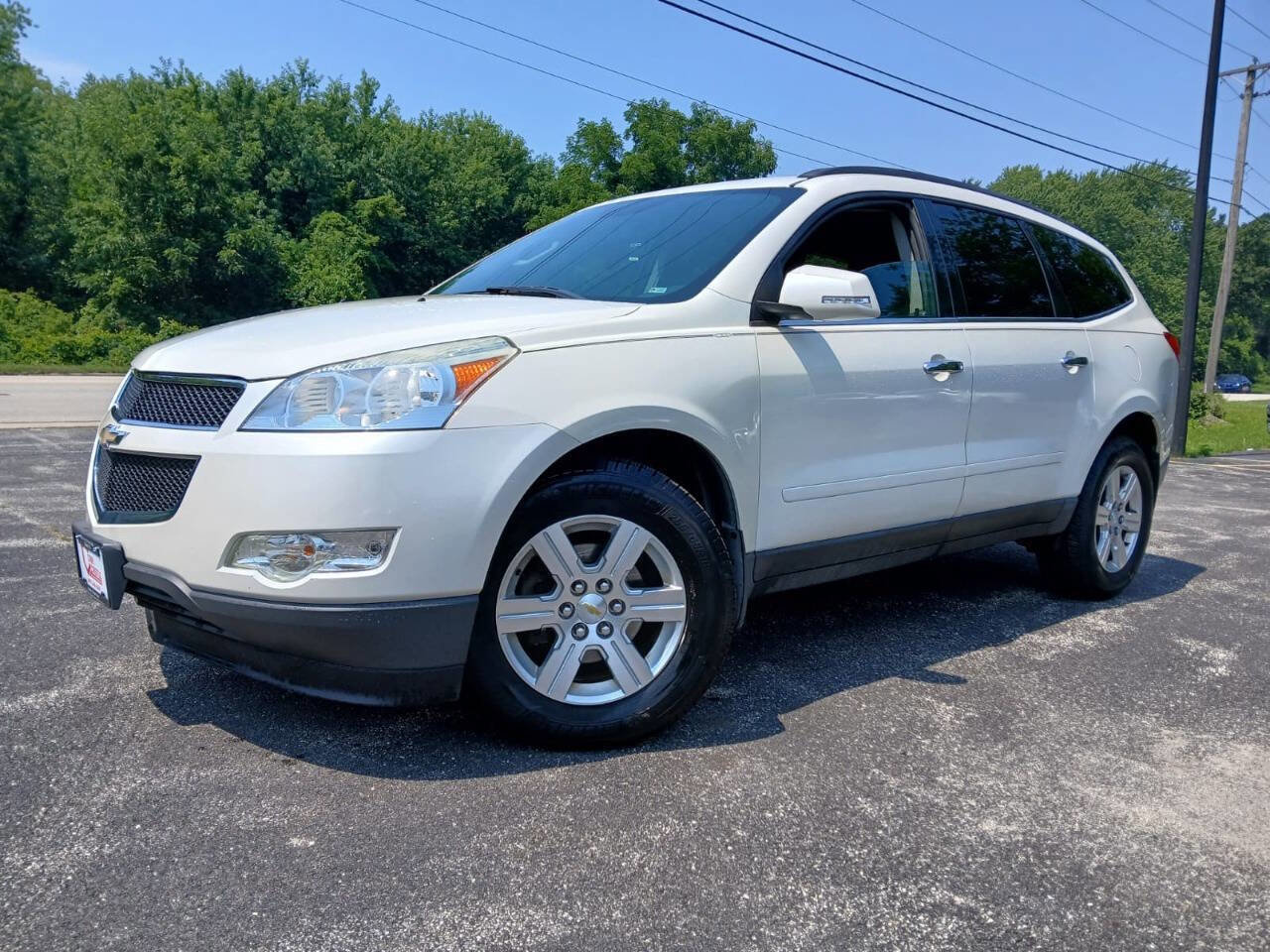 Used 2012 Chevrolet Traverse LT image 1