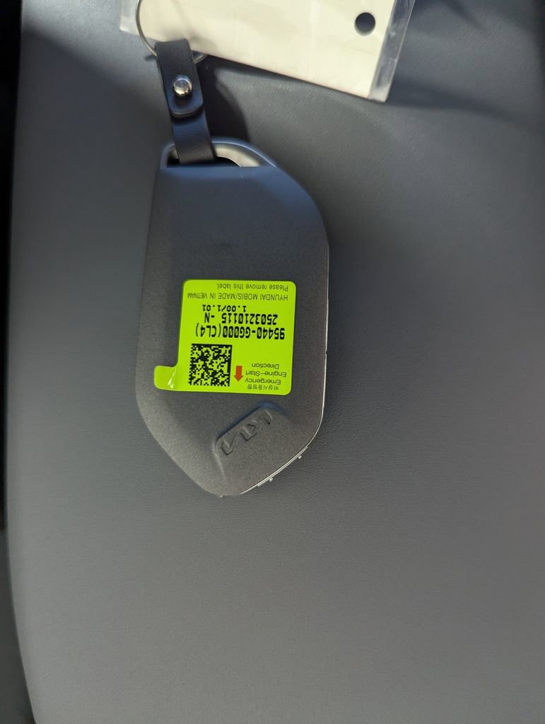 New 2025 Kia K4 FWD image 24