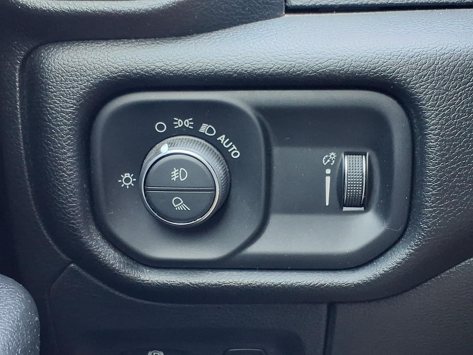Used 2022 RAM 1500 Big Horn AWD/4WD image 23