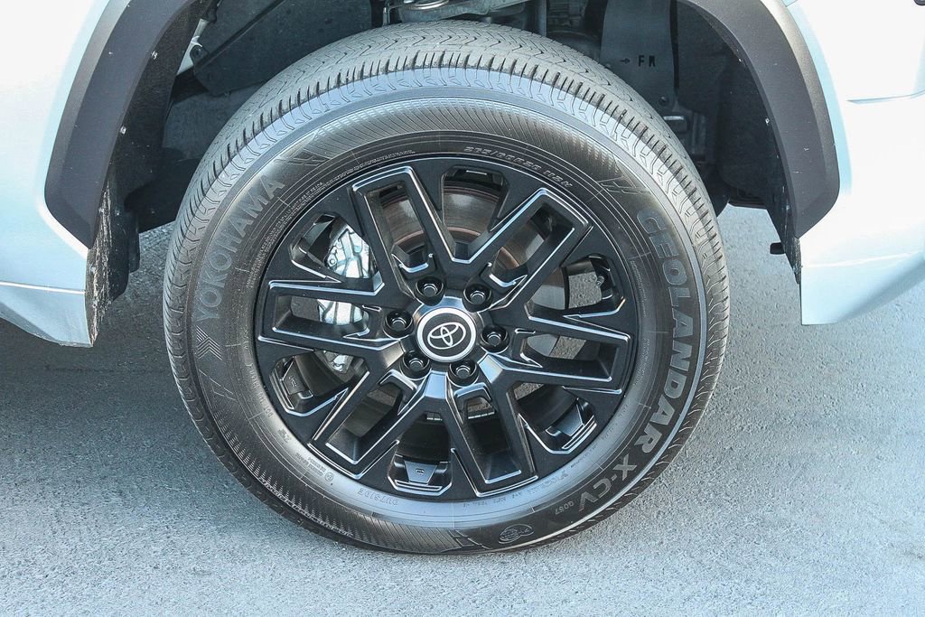 Used 2024 Toyota Tundra Limited AWD/4WD image 14