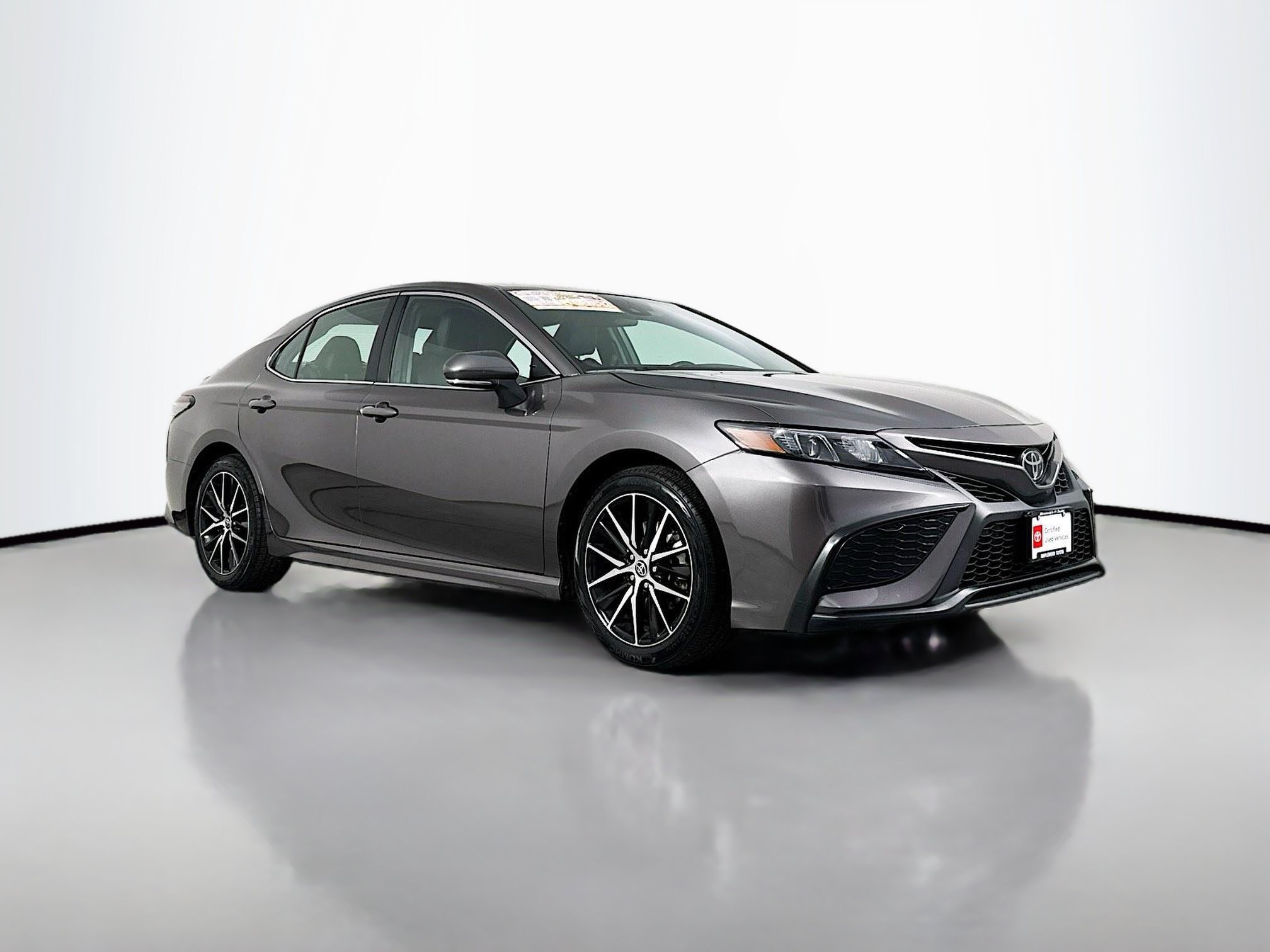Used 2023 Toyota Camry SE