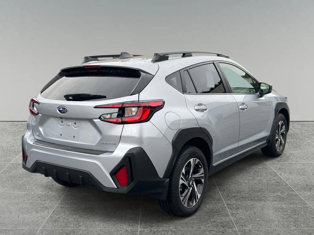 Used 2024 Subaru Crosstrek 2.0i Premium AWD/4WD image 3