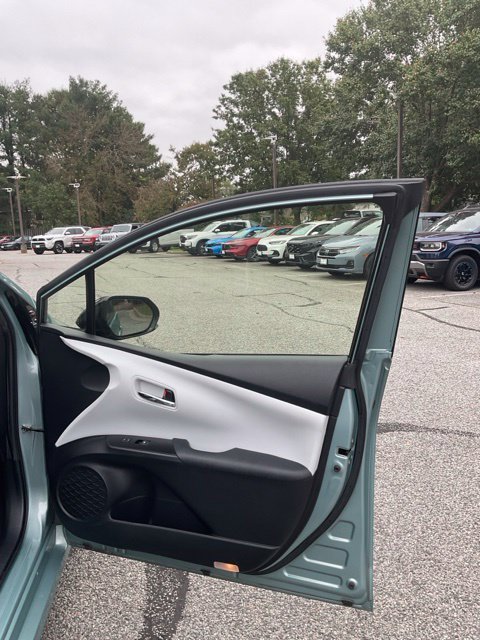 Used 2018 Toyota Prius Two w/ Prius Two Safety Plus Package FWD image 25