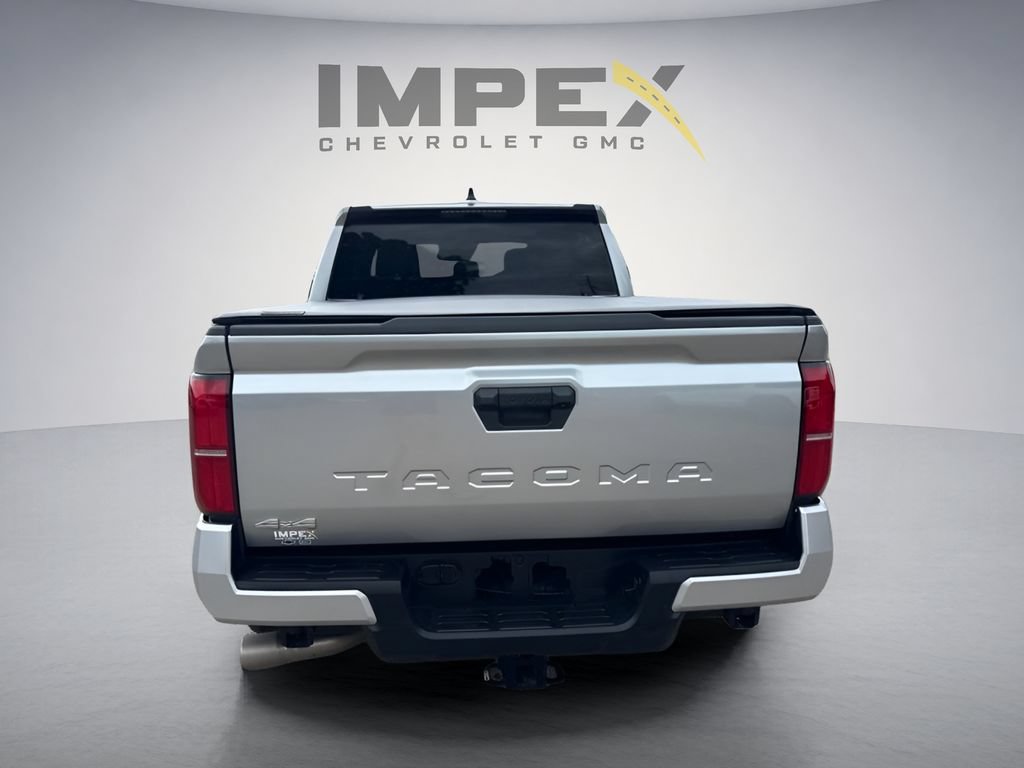 Used 2025 Toyota Tacoma SR5 AWD/4WD image 4