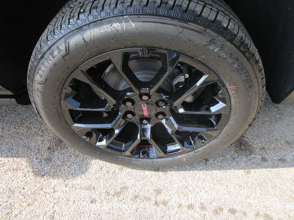 New 2026 GMC Yukon Denali w/ Denali Reserve Package image 15