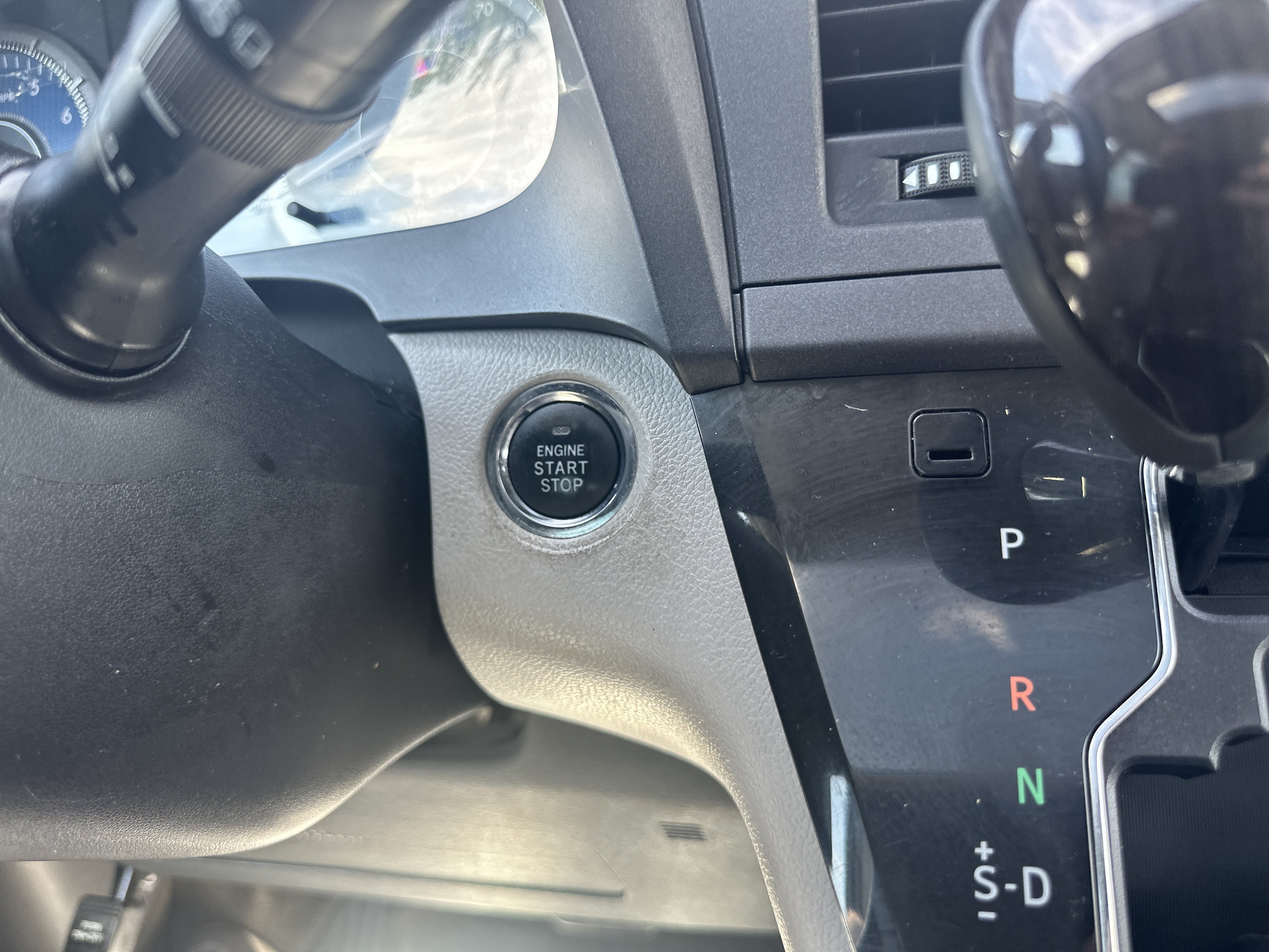 Used 2018 Toyota Sienna XLE w/ Protection Package FWD image 25