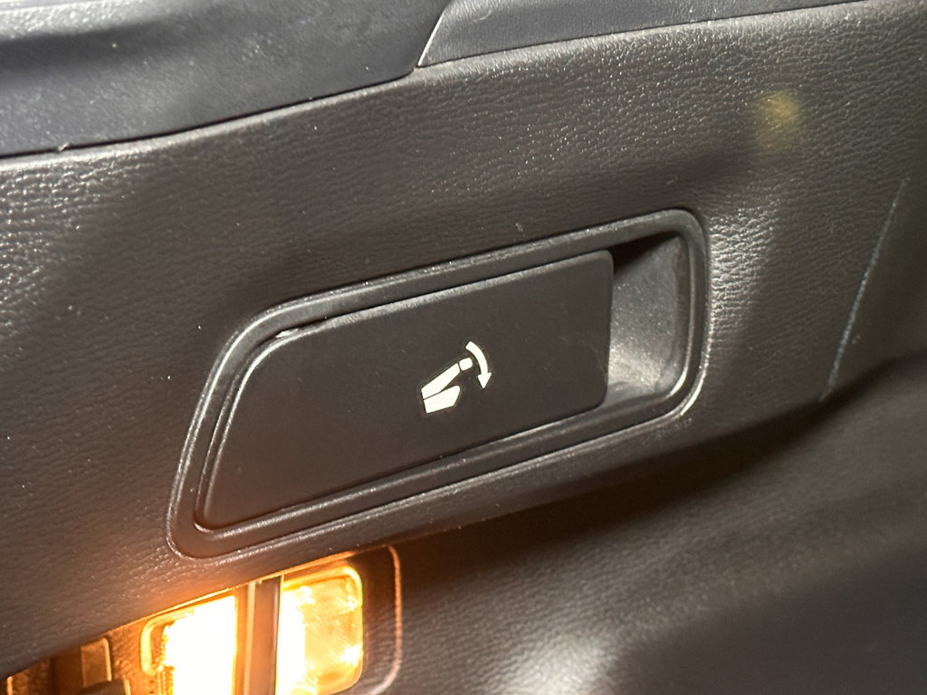 Used 2024 Mitsubishi Outlander AWD image 20
