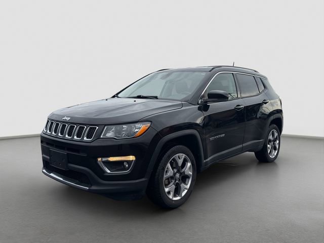 Used 2017 Jeep Compass Limited image 1