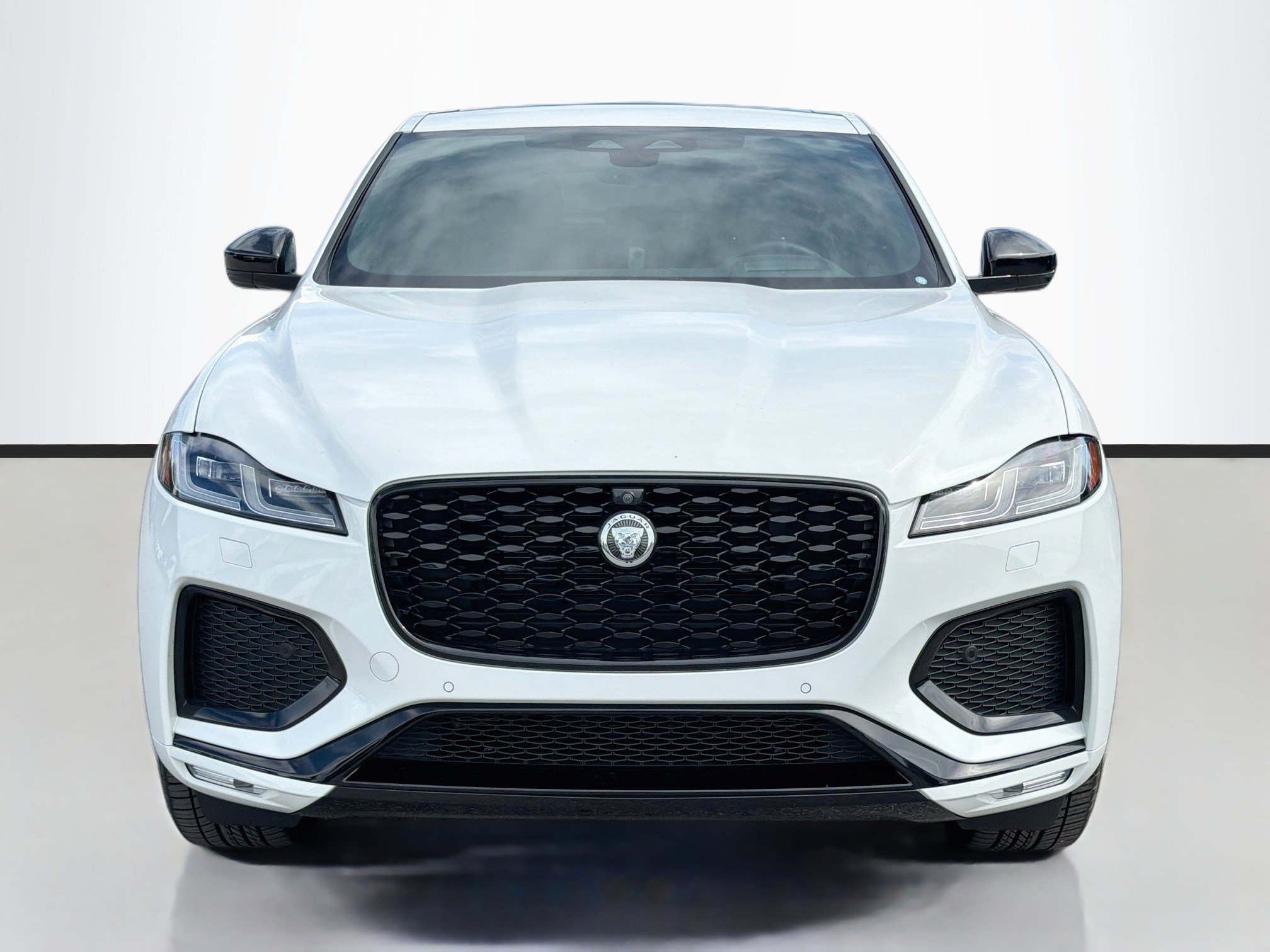 Used 2026 Jaguar F-PACE R-Dynamic S AWD/4WD image 8
