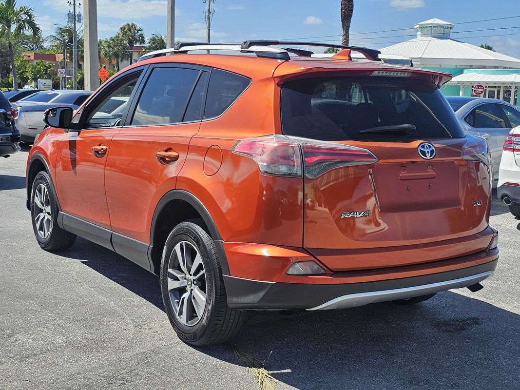 Used 2016 Toyota RAV4 XLE FWD image 3