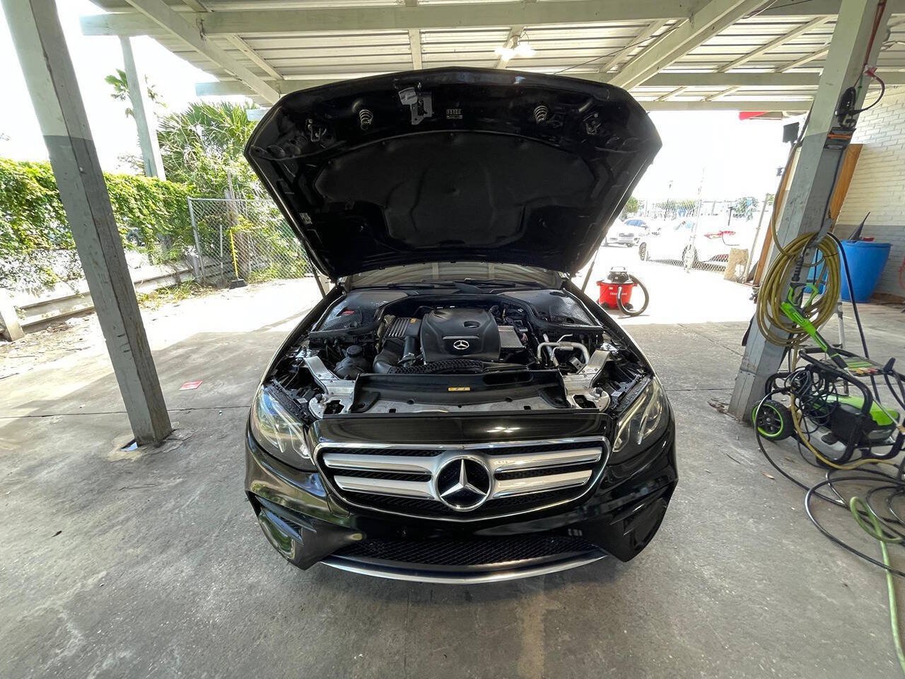Used 2019 Mercedes-Benz E 300 image 17
