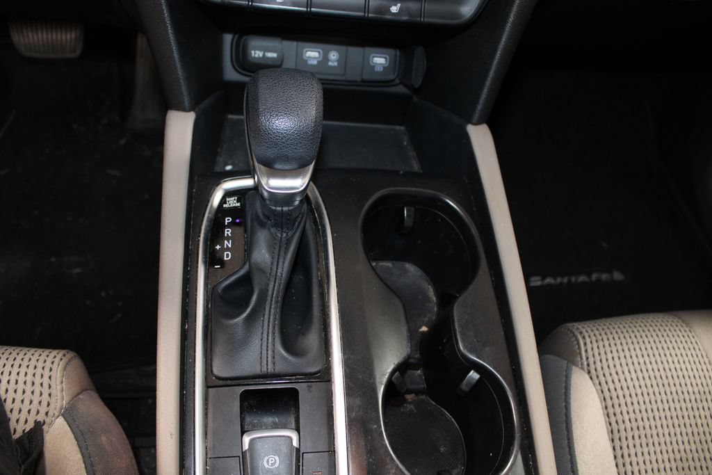 Used 2020 Hyundai Santa Fe SEL FWD image 27