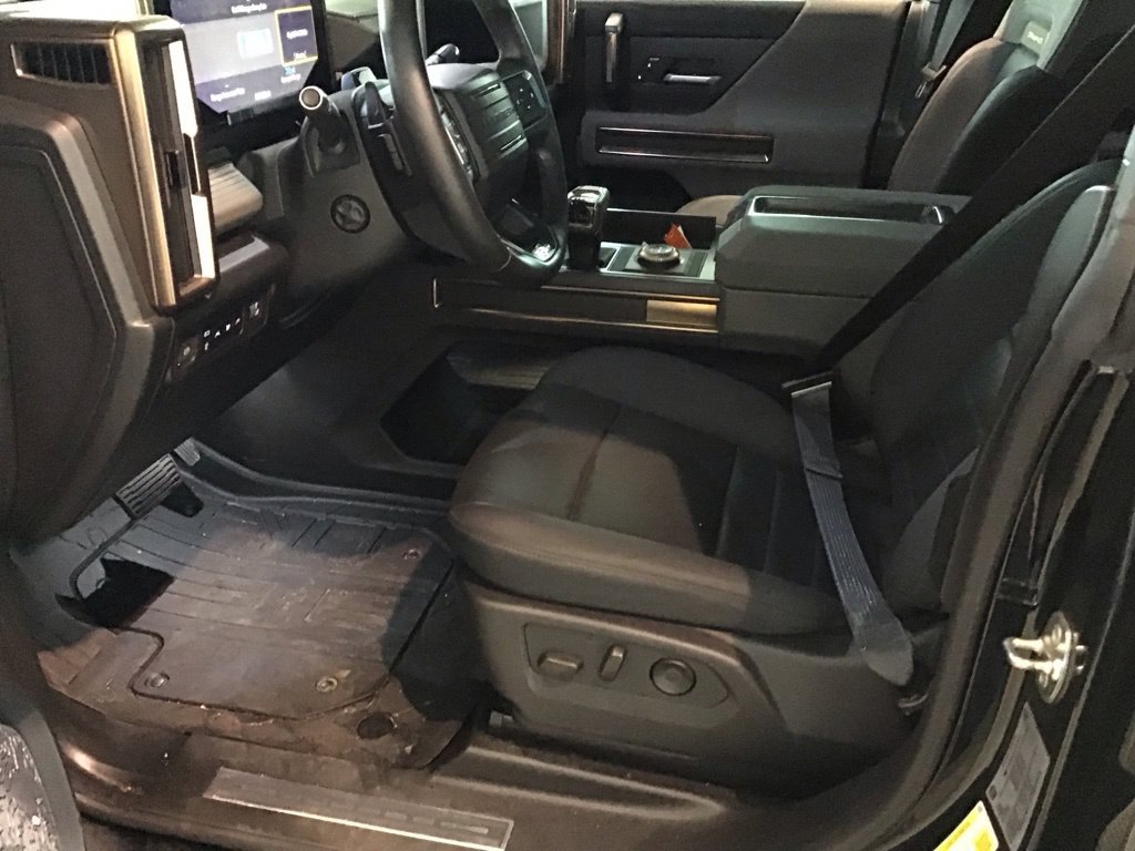 Used 2024 GMC Hummer EV 2X w/ Extreme Off-Road Package AWD/4WD image 7