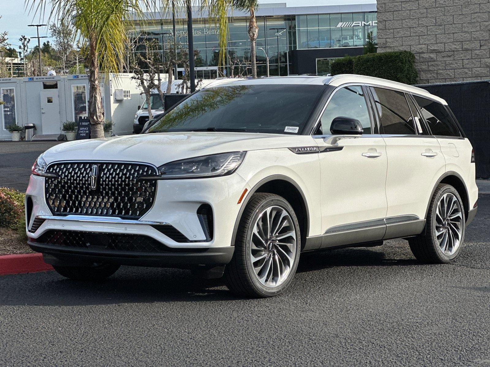 New 2025 Lincoln Aviator Reserve w/ Equipment Group 201A image 8