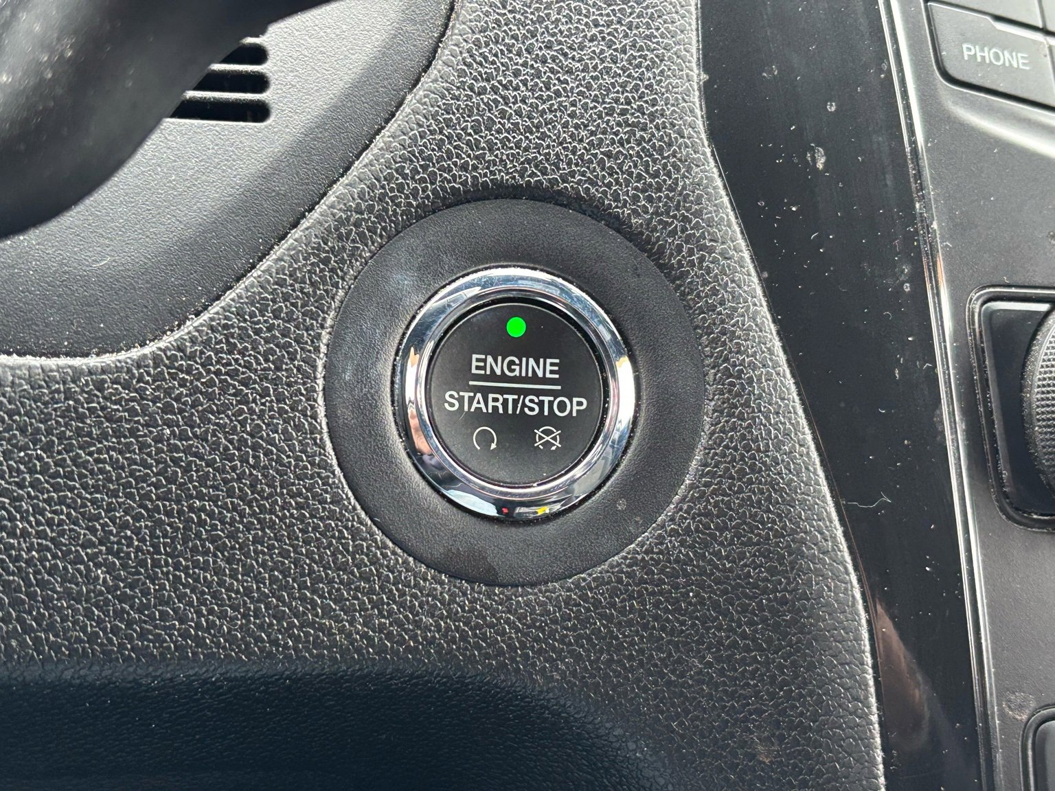 Used 2019 Ford Explorer XLT image 5