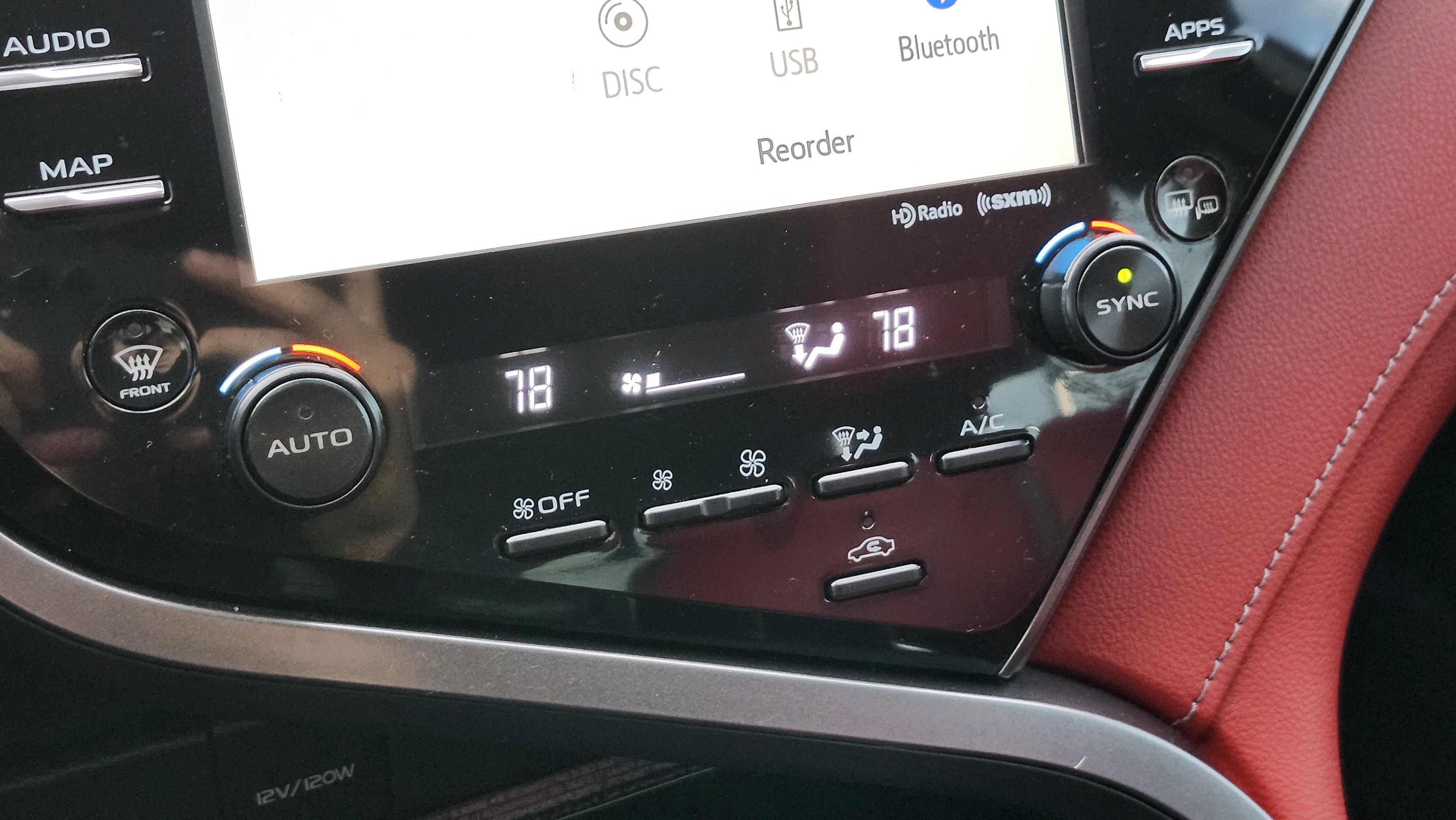 Used 2020 Toyota Camry XSE image 25