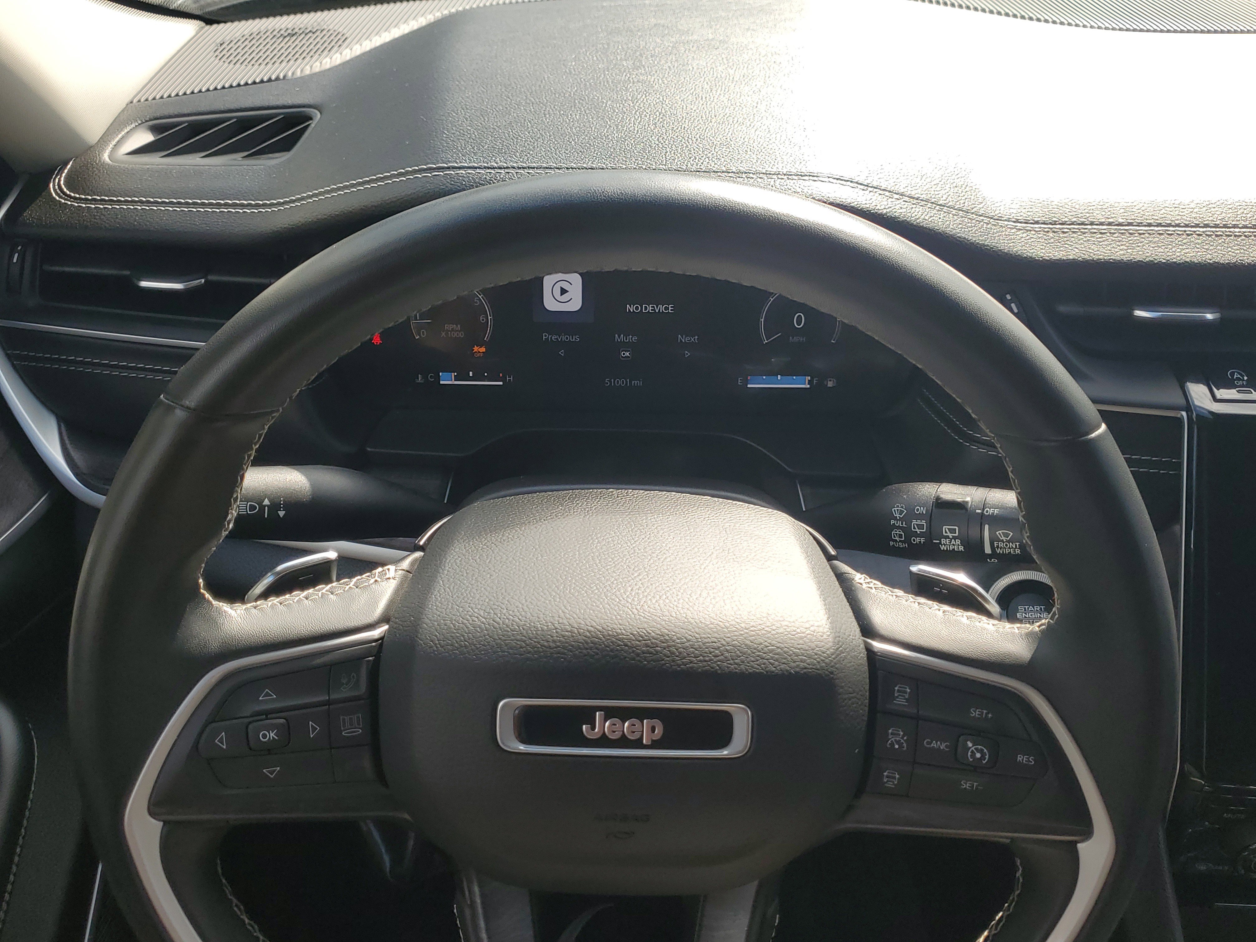 Used 2022 Jeep Grand Cherokee L Limited w/ Luxury Tech Group II image 22