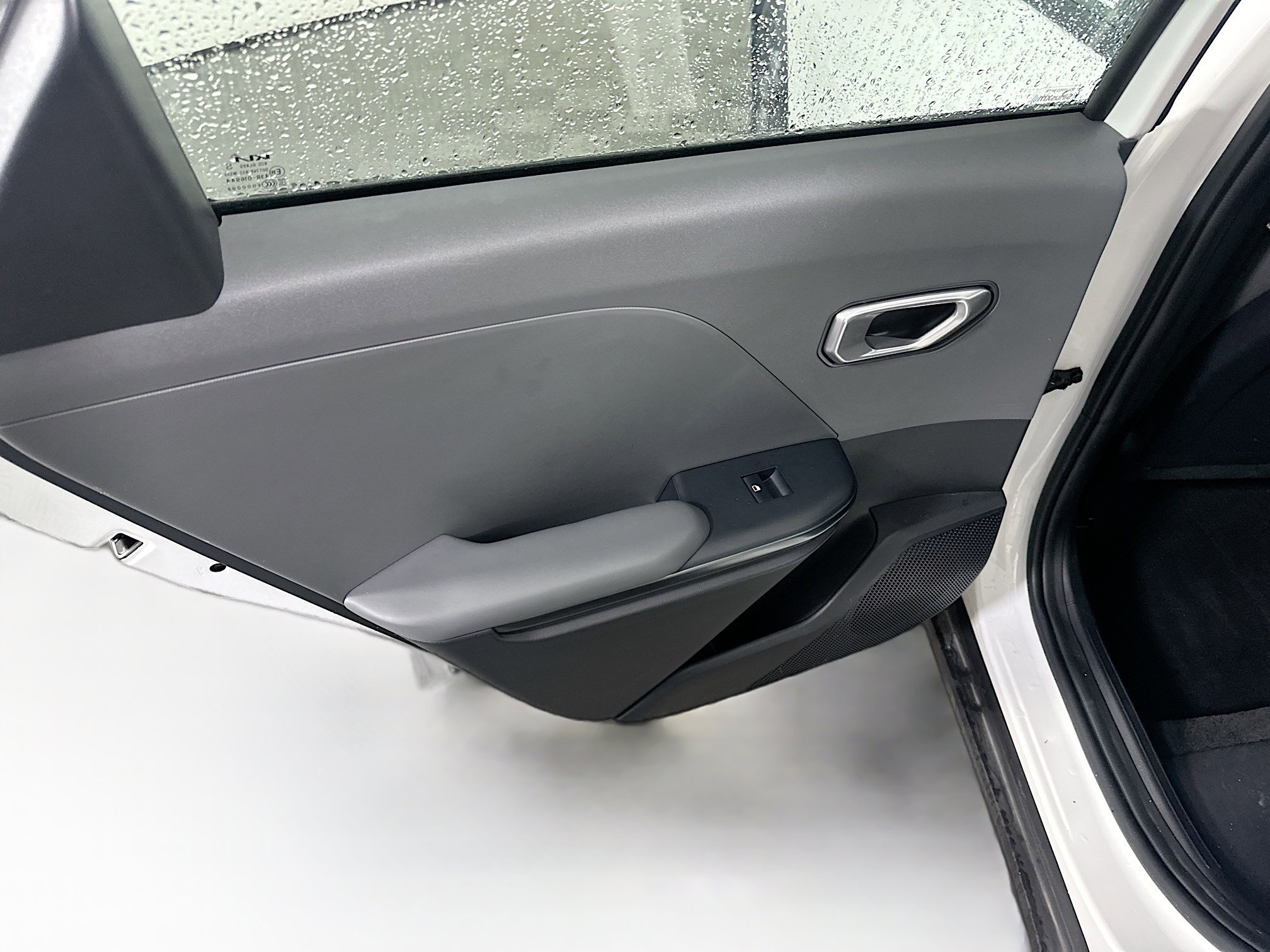 Used 2025 Kia K4 LXS image 25