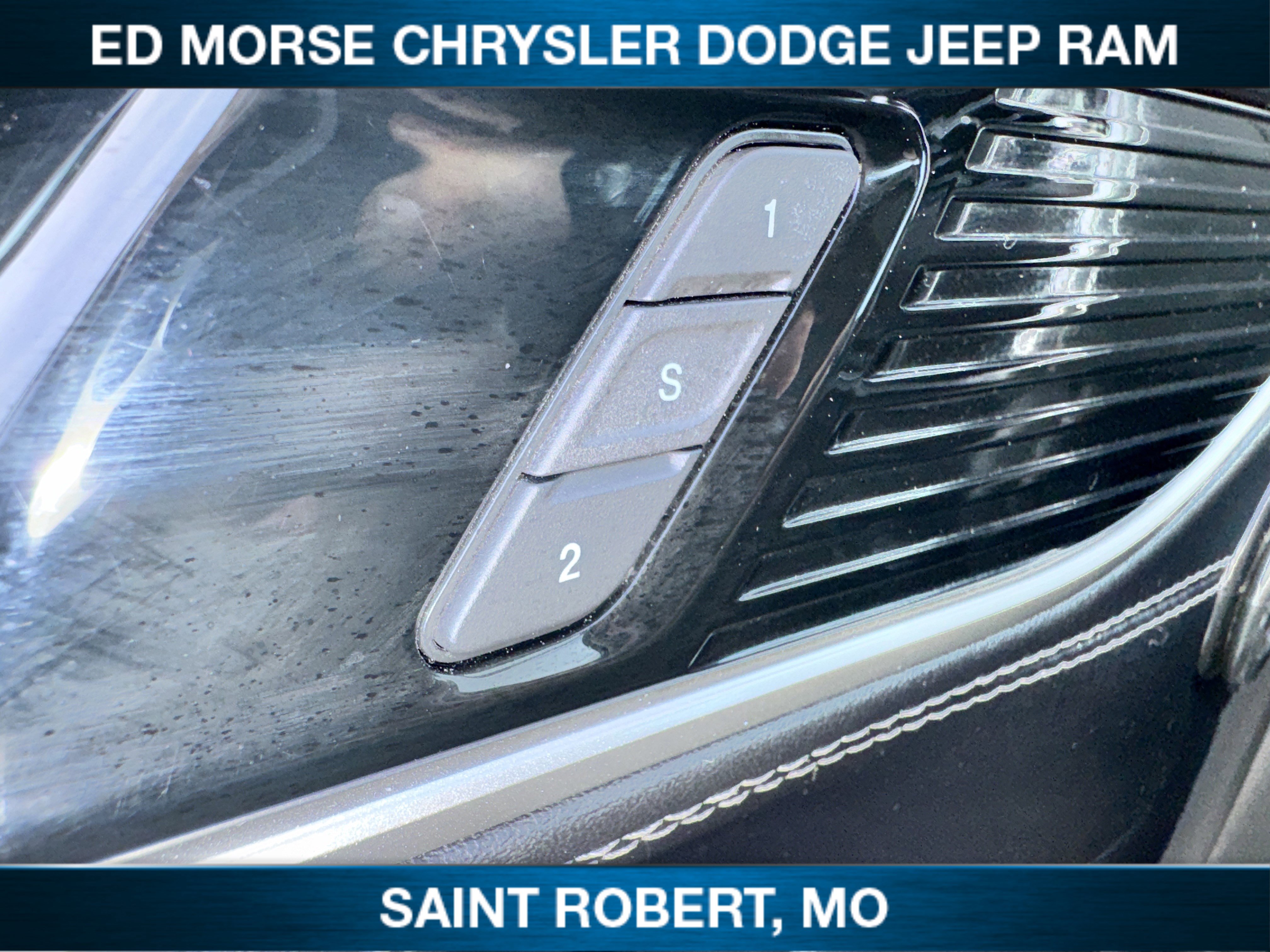 Used 2023 Jeep Wagoneer 4WD image 18