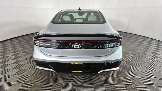 Used 2024 Hyundai Sonata SEL AWD/4WD image 3