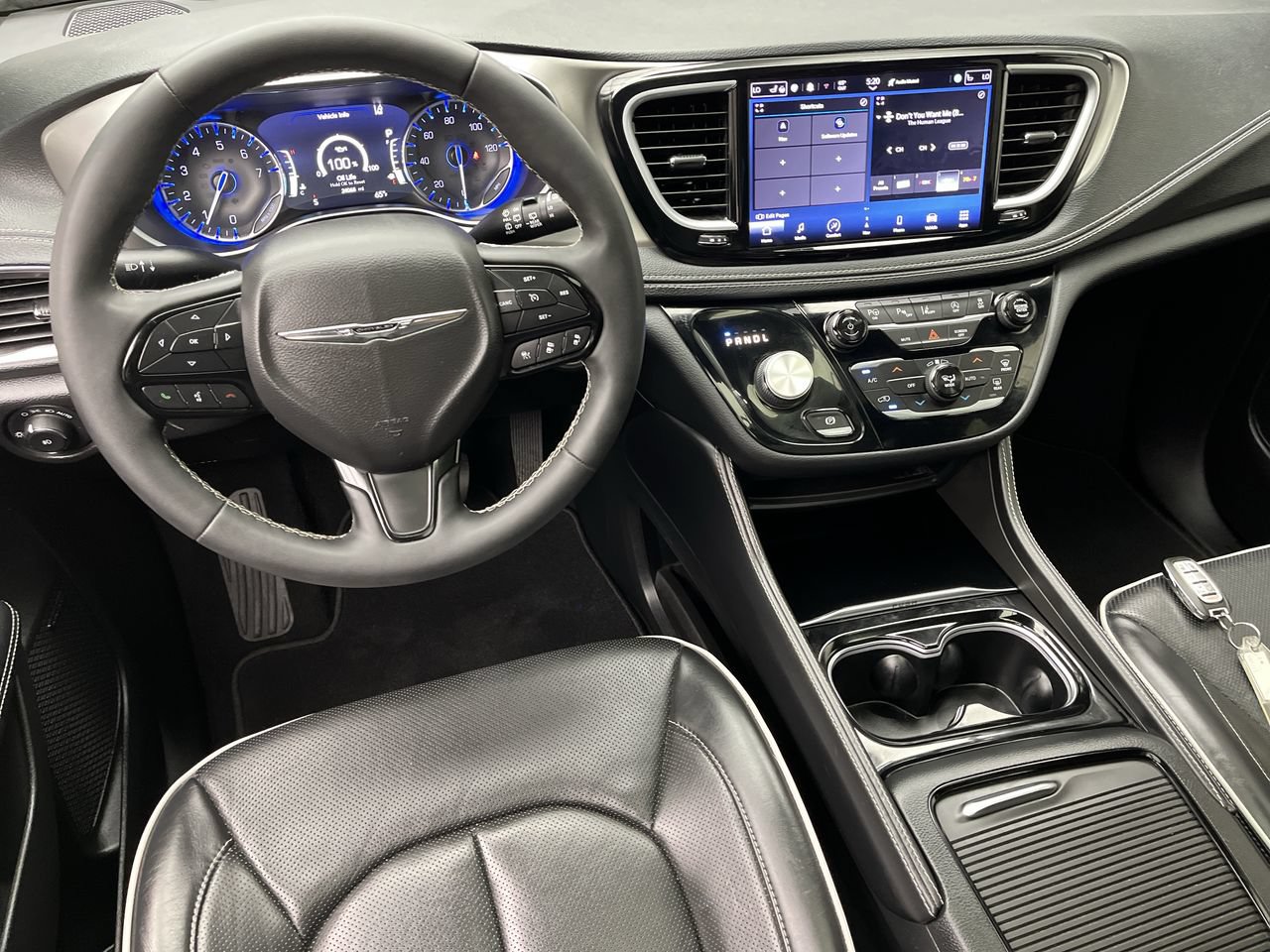 Used 2022 Chrysler Pacifica Limited w/ S Appearance Package FWD image 15