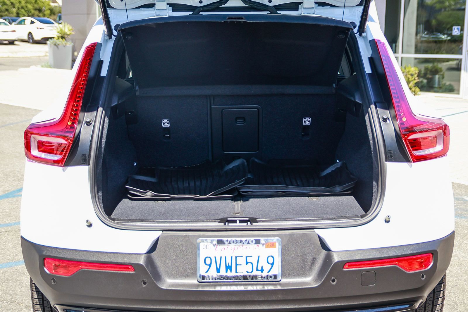 Used 2026 Volvo XC40 B5 Ultra image 30