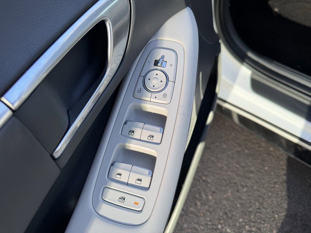 Used 2023 Hyundai Sonata SEL w/ Convenience Package image 13