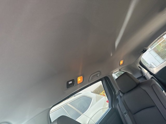 Used 2024 Honda Odyssey EX image 12