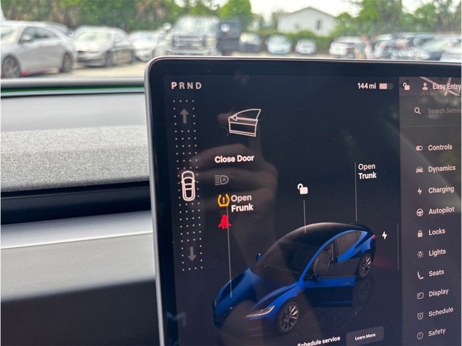 Used 2024 Tesla Model 3 Standard Range RWD image 32