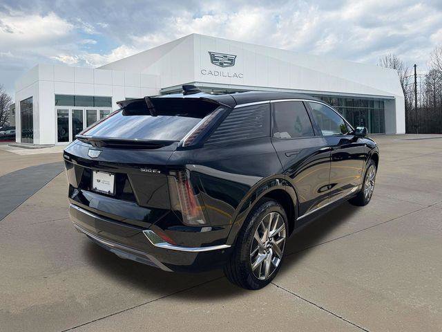 New 2025 Cadillac Optiq Luxury 2 w/ LPO, Floor Liner Package AWD/4WD image 3
