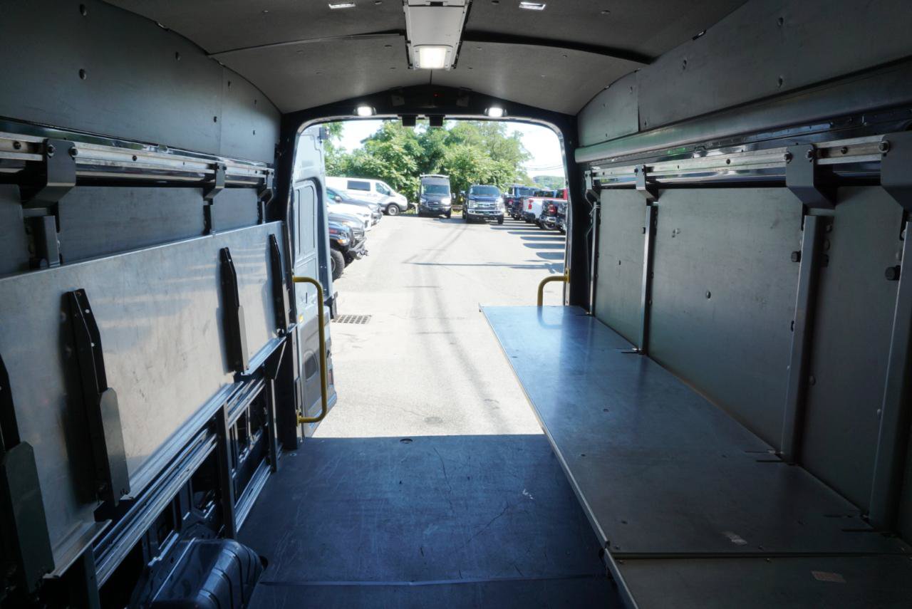 Used 2020 Ford Transit 250 148 High Roof Extended RWD image 17