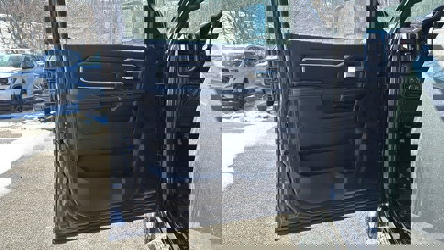 Used 2025 RAM 2500 Big Horn AWD/4WD image 12